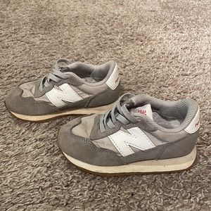 new balance toddler sneaker
